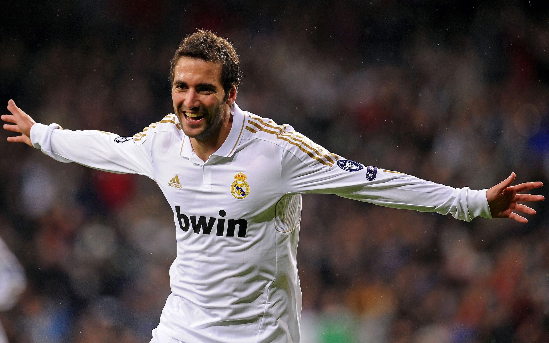 《英雄联盟》世界观故事线持续推进，粉丝热议，英雄联盟世界观英雄排名